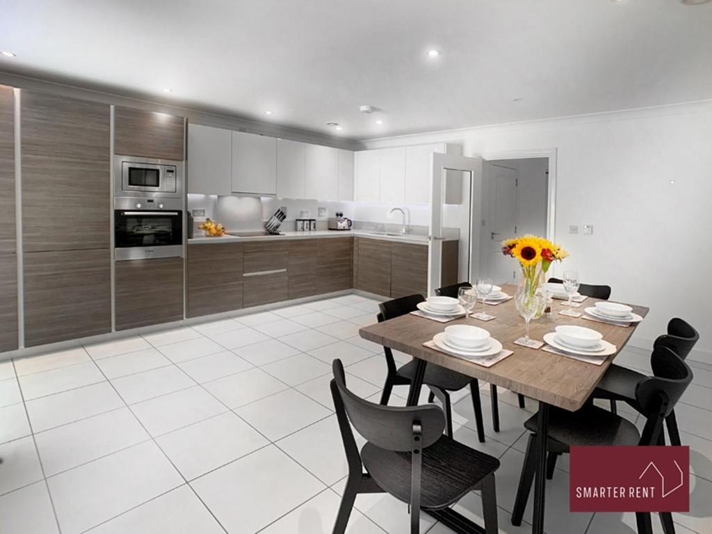 Maidenhead, Leander - 3 Bedroom - Parking & Garden Bagian luar foto